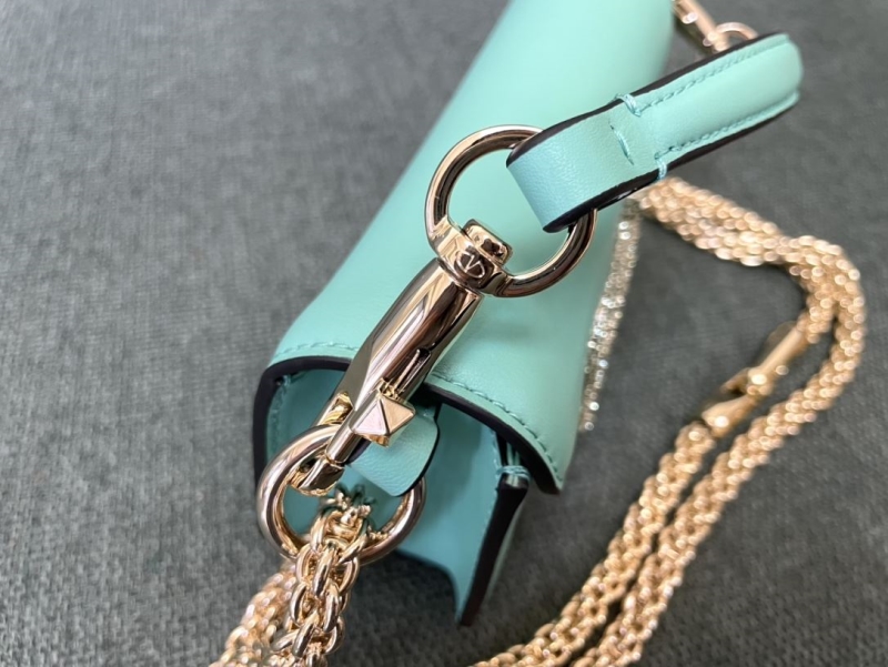 Va1e*ntin0 satchel bag